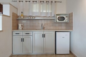 Bàn, khu vực làm việc phù hợp cho laptop 