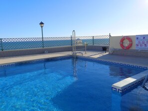 Pool - Apartment 'Tesoro Del Mar' with Sea View, Wi-Fi, and Air Conditioning (Torrox Costa)