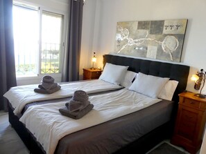 2 bedrooms, iron/ironing board, WiFi, bed sheets - Apartment 'Tesoro Del Mar' with Sea View, Wi-Fi, and Air Conditioning (Torrox Costa)