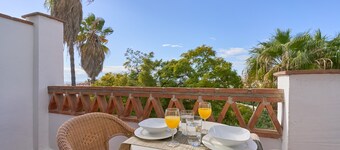 Apartment '23' with Sea View, Wi-Fi and Air Conditioning