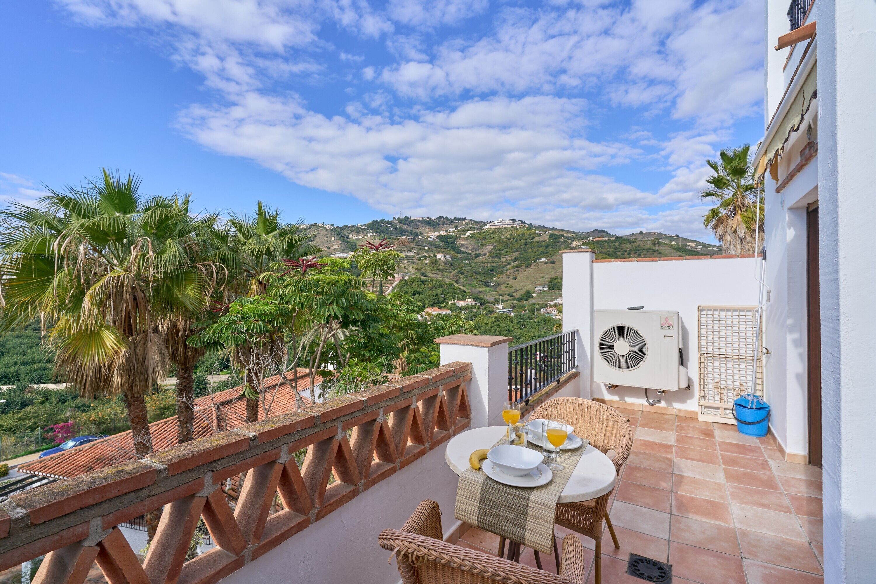 屋外ダイニングエリア