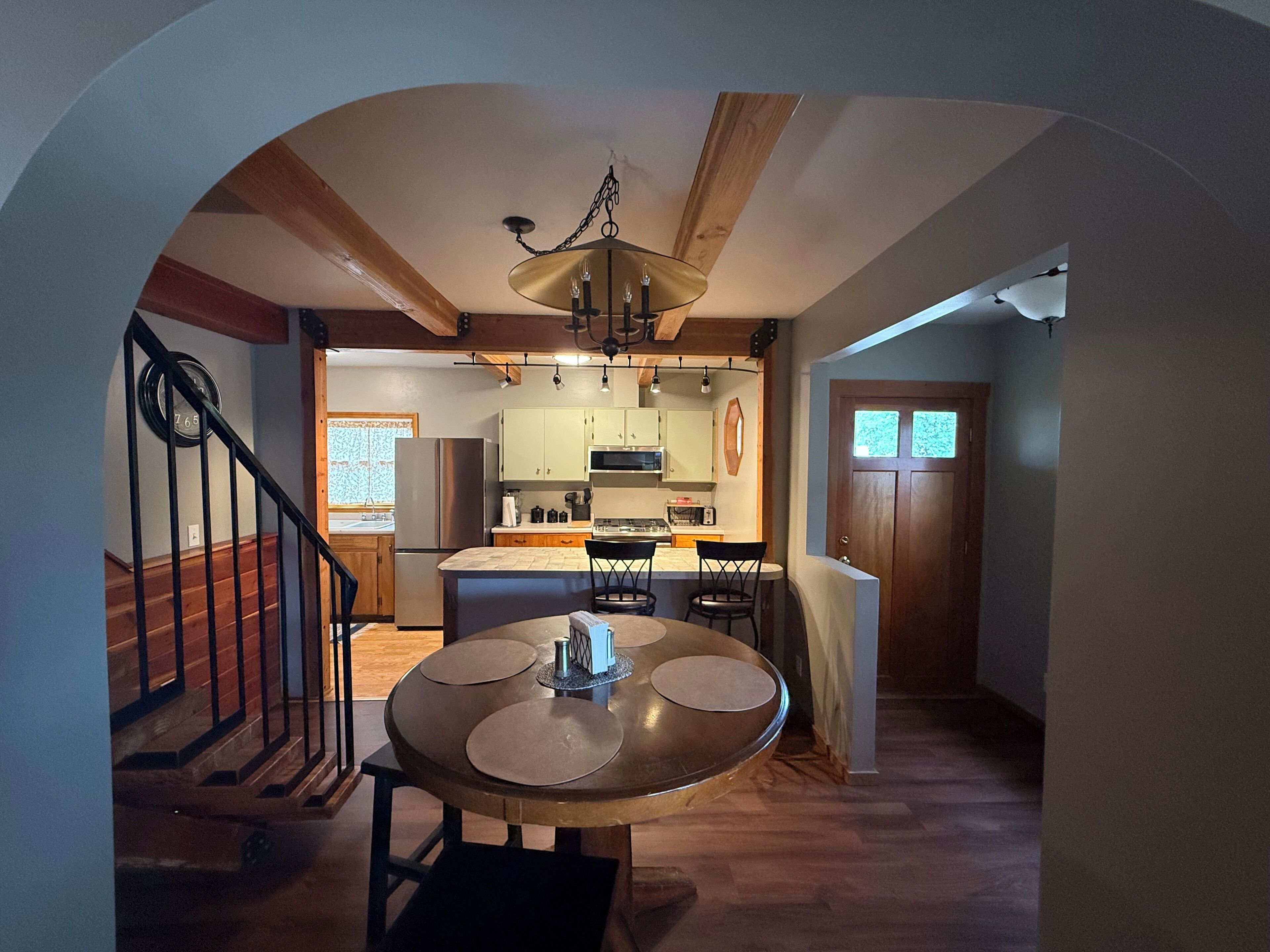 Microondas, horno, parrilla de estufa y lavavajillas 