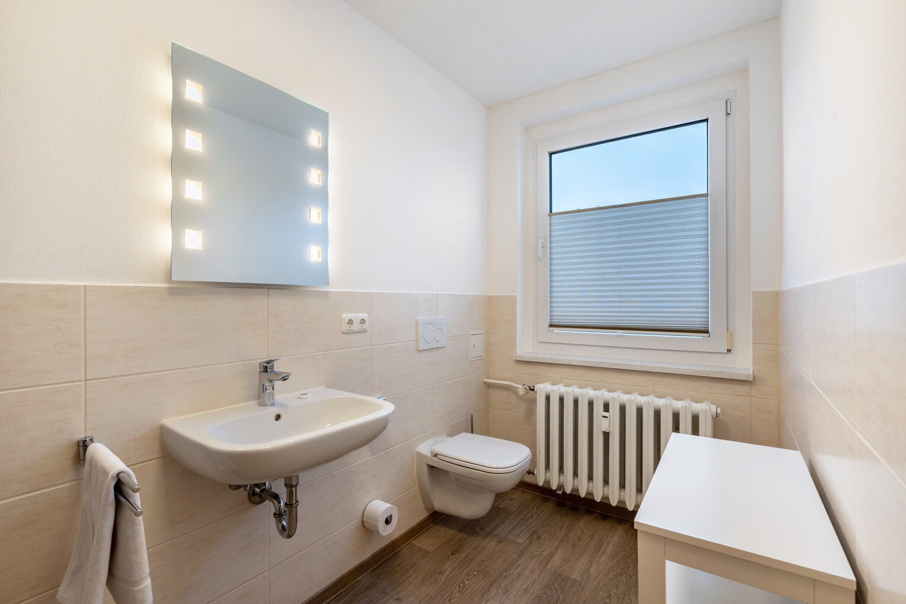 Een douche, handdoeken