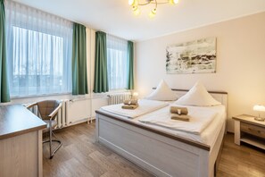 WiFi, bed sheets - Standard Double Room – Pension Clara Klipphausen (Klipphausen)