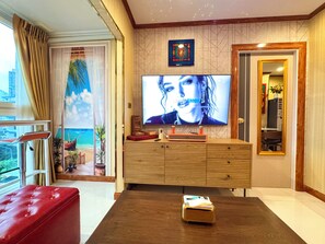 Living room - Luxury One Bedroom Residence Pattaya-pratamnak (Pattaya)