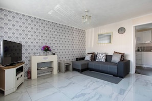 Ev, 2 Yatak Odası, Balkon | Oturma odası