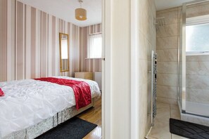 House, 2 Bedrooms, Balcony | 2 bedrooms - 2 Bedroom Holiday Home Eith 3 Beds & Sofa Bed Near Manchester City Stadium (Manchester)