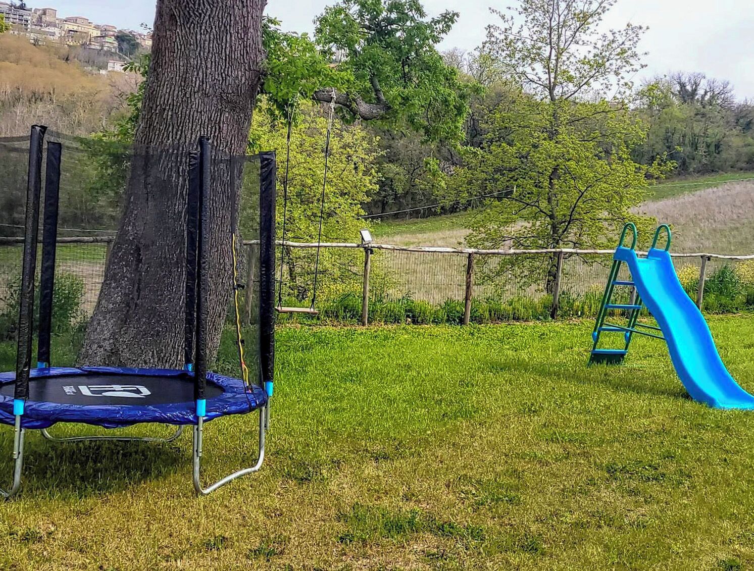 Children’s play area – outdoor