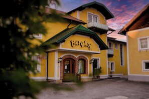 Exterior detail - Hotel Berghof Baumgartner (Obernberg am Inn)
