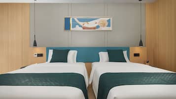 Laptop workspace, free WiFi