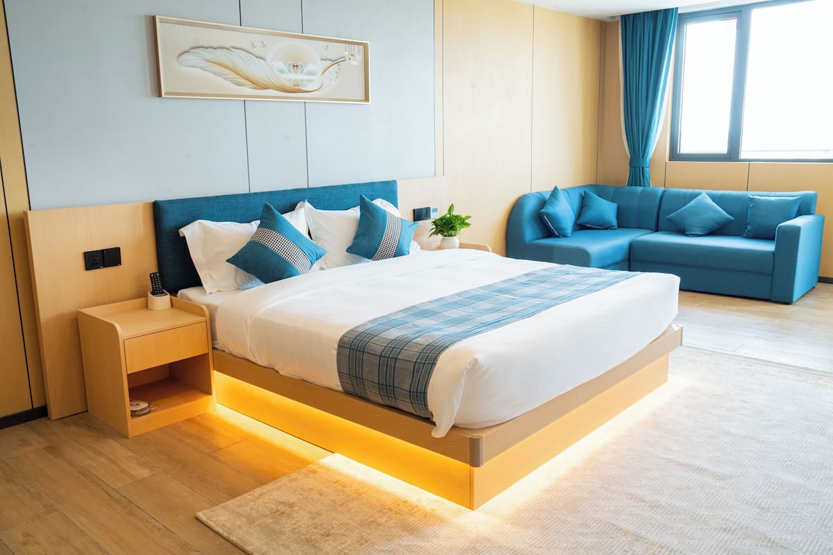 Comfort Single Room, City View