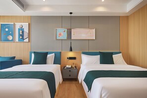 Espacio para trabajar con laptop y wifi gratis