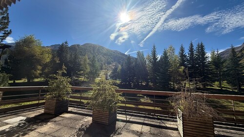 Appart. au pied de la Face de Bellevarde, "skis aux pieds"