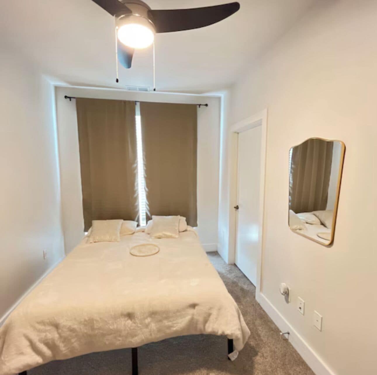 Bügeleisen/Bügelbrett, WLAN, Bettwäsche