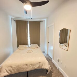 熨斗/熨衣板、WiFi、床单