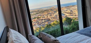Iron/ironing board, WiFi, bed sheets - Le Rouquier Studio with exceptional view terrace (Sète)