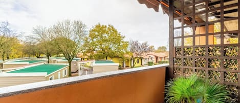 Basic Apartment | Balcony