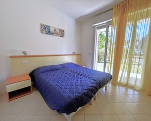 2 Schlafzimmer, Zimmersafe, Bettwäsche