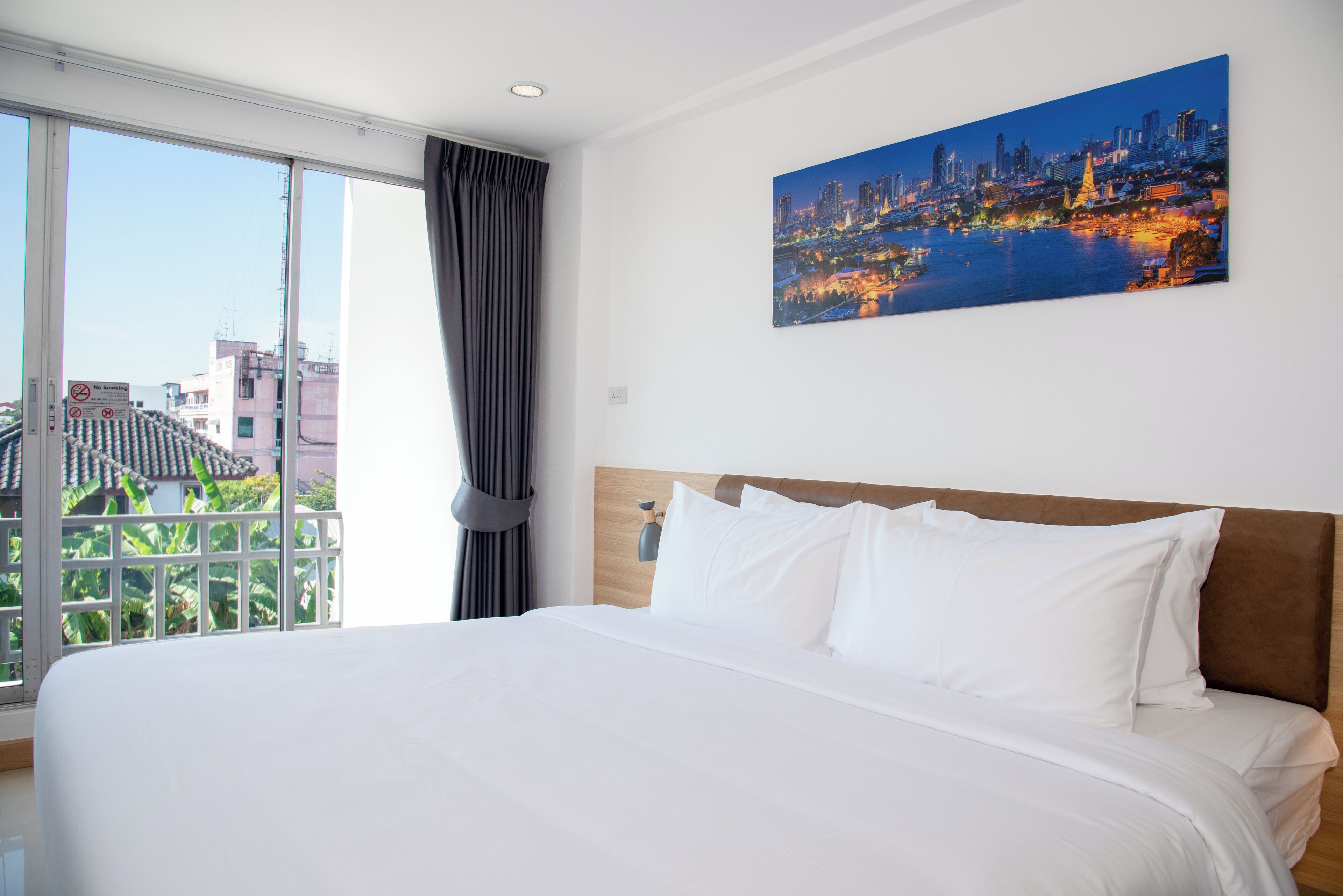 Superior Double Room, City View