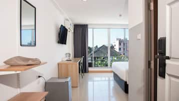 Superior Double Room, City View | Free WiFi