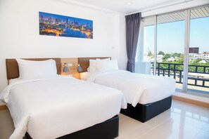 Habitación estándar con 2 camas individuales, vista a la ciudad | Wifi gratis