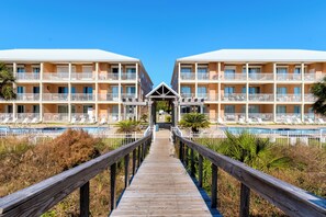 Exterior - Spacious Dual Unit Beach Club Condo with Pool and Boardwalk (Dauphin Island)