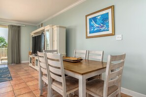 Dining - Bright Condo with Balcony, Pool and Boardwalk Beach Access (Dauphin Island)