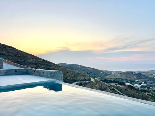 Villa & House Theasis