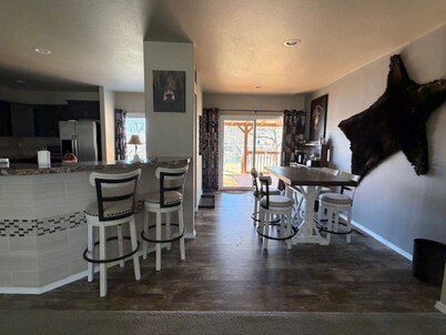 Navajo Dam Cabin, River Front, Fully Equipped "Bear Cabin"  Rents 1 - 6 guests