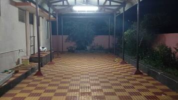 Enceinte de lâhĂ©bergement