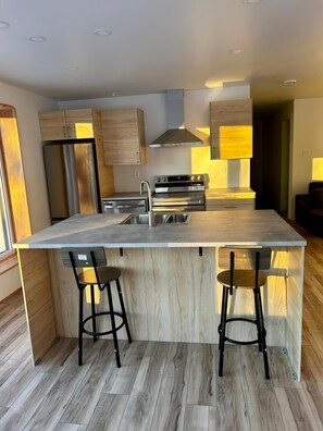 Four, plaque de cuisson, lave-vaisselle