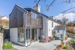 Exterior - 3 Bed in Horton (oc-s30500) (Port Eynon)