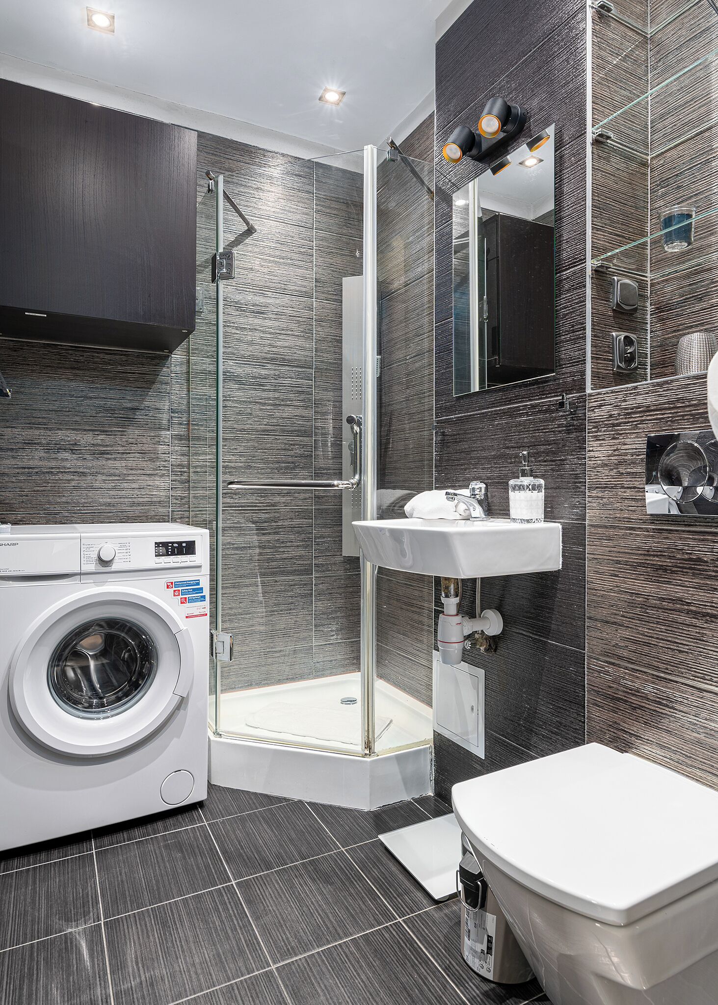 Leilighet, kjøkken | Bad