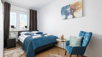 Leilighet, kjøkken | Strykejern/-brett og wi-fi (inkludert)