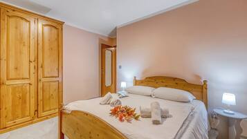 Appartamento Standard, camere multiple (La Casa dei Nonni) | 2 camere, Wi-Fi gratuito, lenzuola