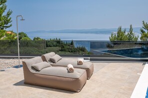 Pool - Luxury Seaview Villa with Jacuzzi (Dalmatia County)