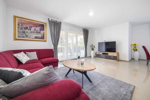 Smart TV, fireplace, video games - Paradise Villa in the Countryside (Split-Dalmatia County)