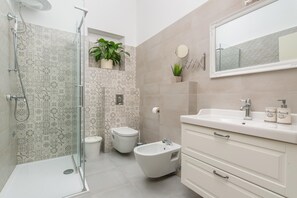Shower, hair dryer - Beachvilla in Orebić with Jacuzzi (Orebić)