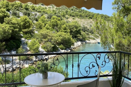 Private Hideaway in Žut Island