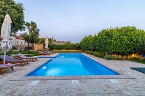 Pool - Relaxed Getaway for 10 with a Pool (Split-Dalmatia County)