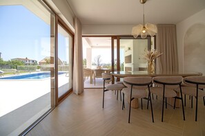 Dining - Beach Villa with pool near Split (Split-Dalmatia County,)