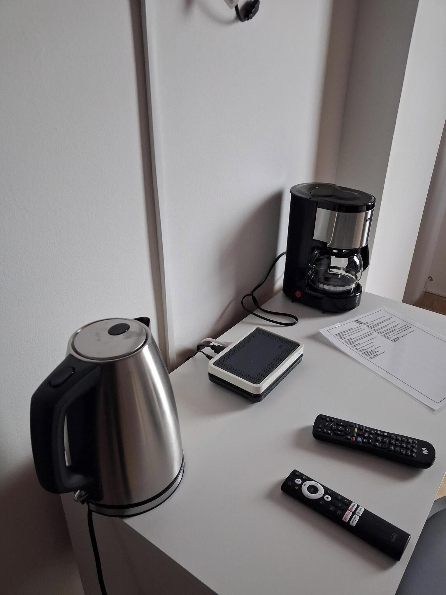 Escritorio y wifi gratis