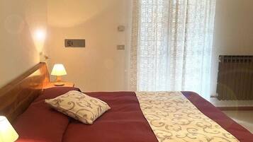 Familienzimmer | Schreibtisch, kostenloses WLAN