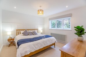 Travel cot, free WiFi, bed sheets - 5 Bed in Abersoch (oc-c29961) (Abersoch)