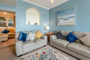 TV - 3 Bed in Graig (oc-o31077) (Burry Port)