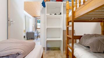3 bedrooms, WiFi