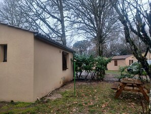 Exterior - Holiday Home "Maison 4 Personnes" with Shared Pool (Calviac-en-Périgord)