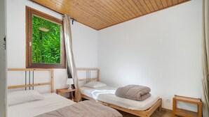 2 dormitorios, tabla de planchar con plancha, wifi