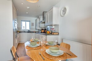 Dining - 4 Bed in Pwllheli (oc-s30954) (Pwllheli)