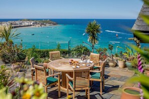 Outdoor dining - 3 Bed in St. Ives (oc-sims01) (Carbis Bay)